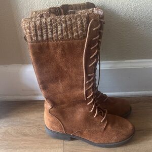 American Eagle Cozy Tan Lace-Up Women's Boots